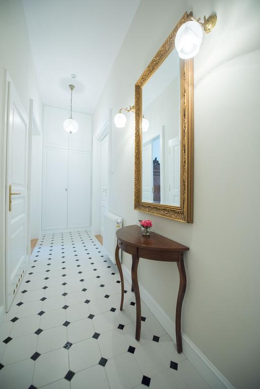 Mjz Apartments Old Town Krakow Bagian luar foto