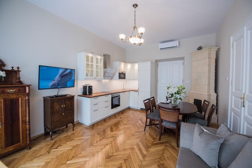 Mjz Apartments Old Town Krakow Bagian luar foto