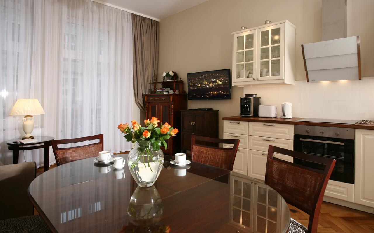 Mjz Apartments Old Town Krakow Bagian luar foto